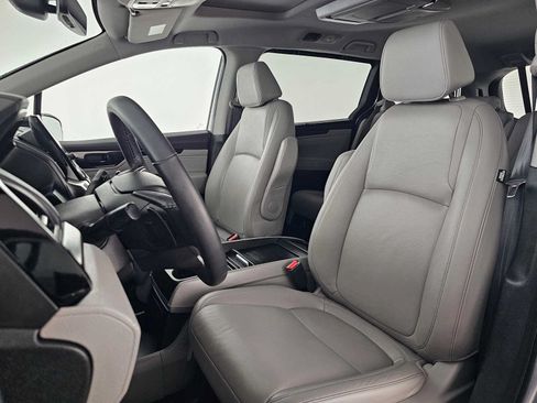 Used 2023 Honda Odyssey Touring image 23