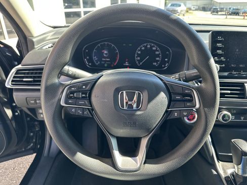 Used 2019 Honda Accord LX image 11