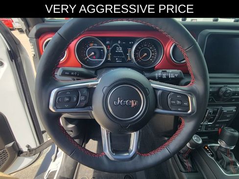 Used 2023 Jeep Wrangler Unlimited Rubicon w/ Cold Weather Group AWD/4WD image 19