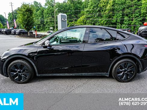 Used 2025 Tesla Model Y Long Range RWD image 7
