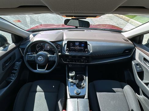 Certified 2023 Nissan Rogue S image 24