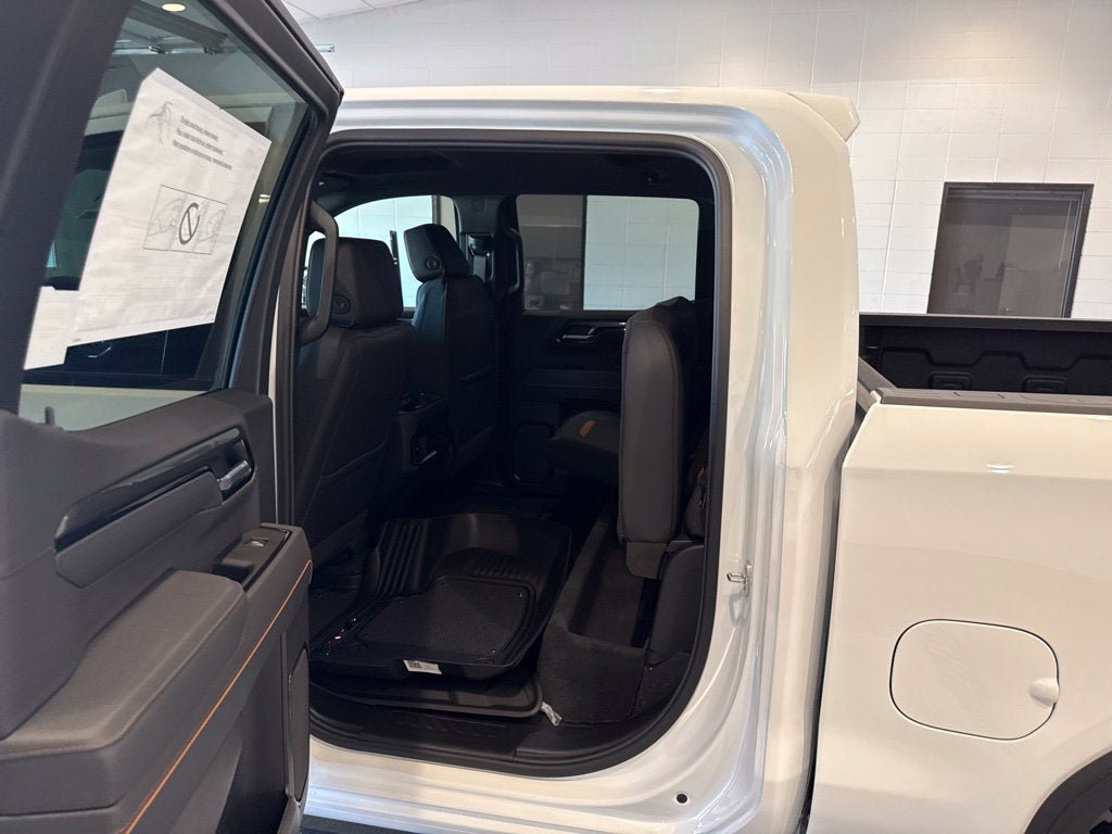 New 2026 GMC Sierra 1500 AT4 w/ AT4 Premium Package AWD/4WD image 22