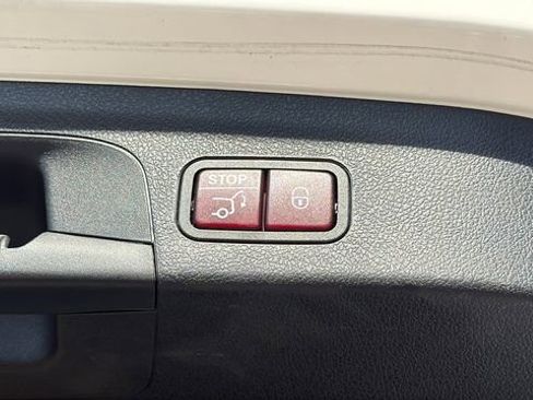 Certified 2023 Mercedes-Benz GLE 350 4MATIC image 22