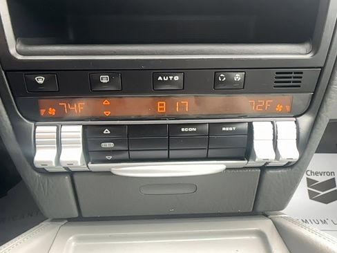 Used 2004 Porsche Cayenne S image 9