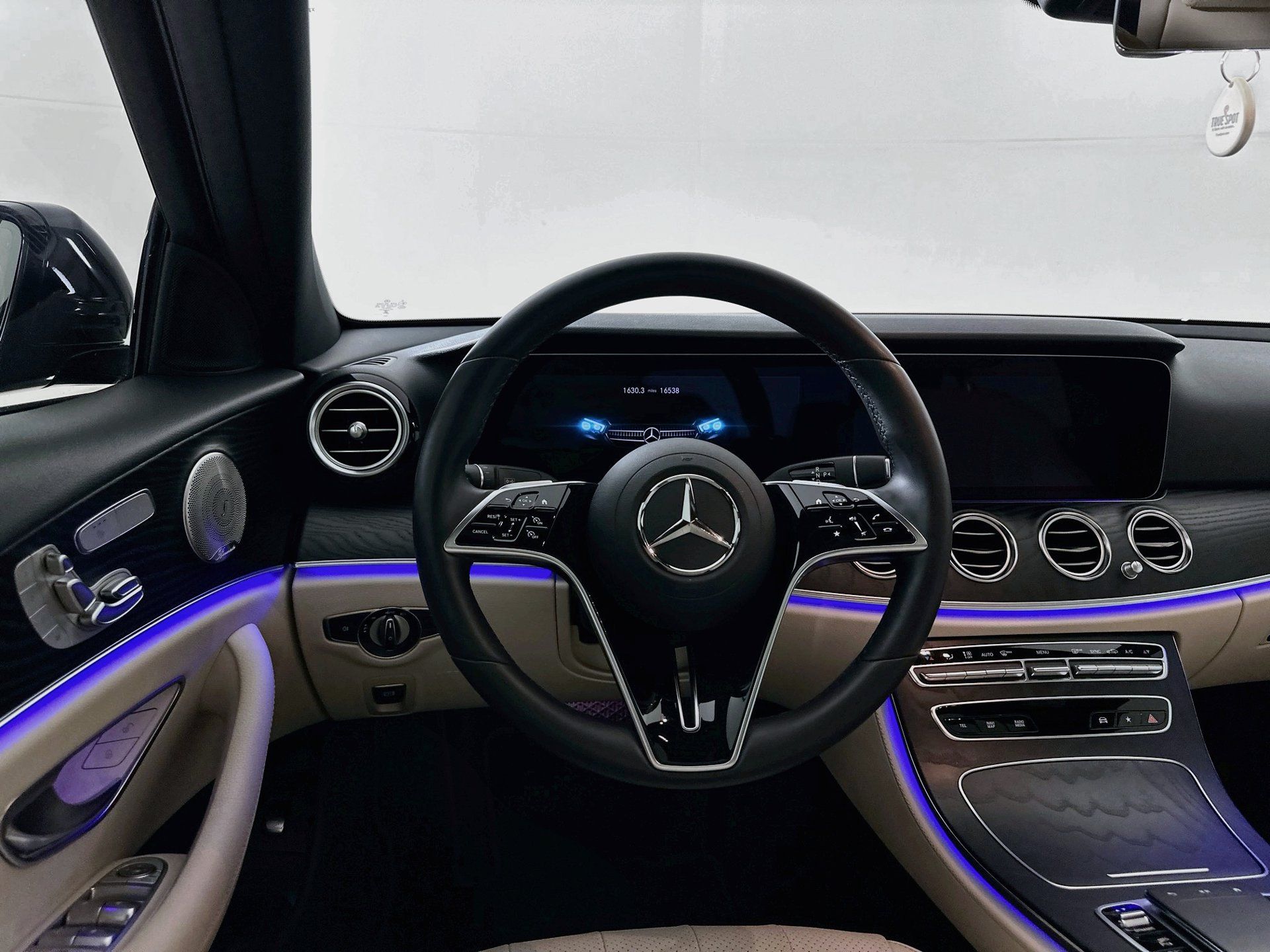Certified 2023 Mercedes-Benz E 350 Sedan image 25