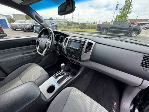 Used 2015 Toyota Tacoma 4x4 Double Cab image 22
