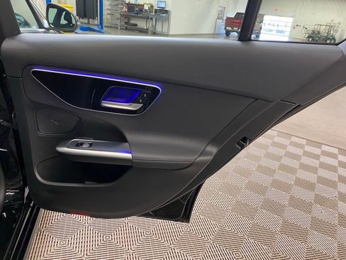 Used 2025 Mercedes-Benz C 300 Sedan image 15