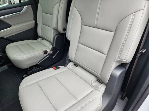New 2026 GMC Acadia Elevation w/ Elevation Premium Package FWD image 28