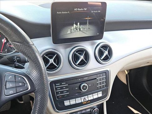 Used 2019 Mercedes-Benz CLA 250 image 11