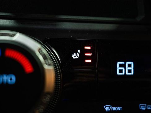 Used 2024 Toyota Tacoma TRD Sport AWD/4WD image 21