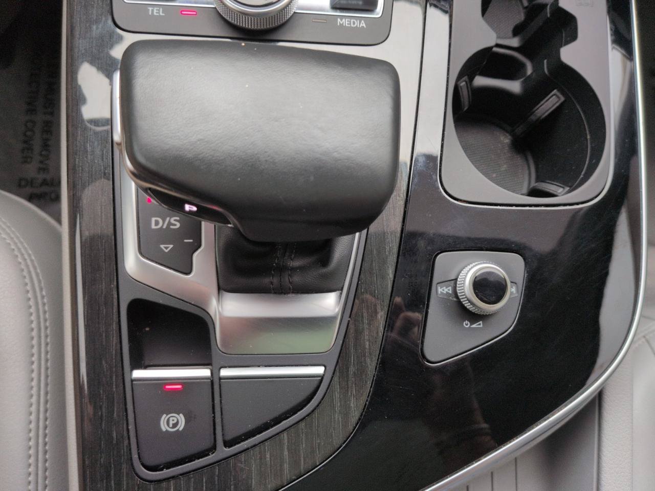 Used 2018 Audi Q7 3.0T Premium Plus AWD/4WD image 29