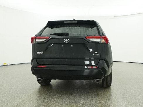 New 2025 Toyota RAV4 SE image 23