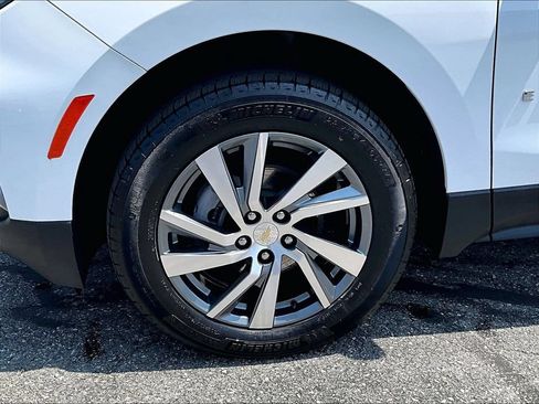 Used 2024 Chevrolet Equinox LT AWD/4WD image 7