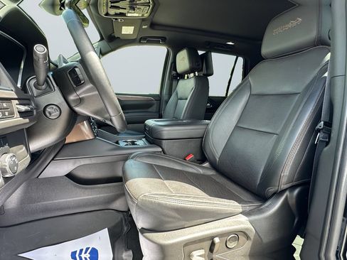 Used 2023 Chevrolet Tahoe High Country AWD/4WD image 9