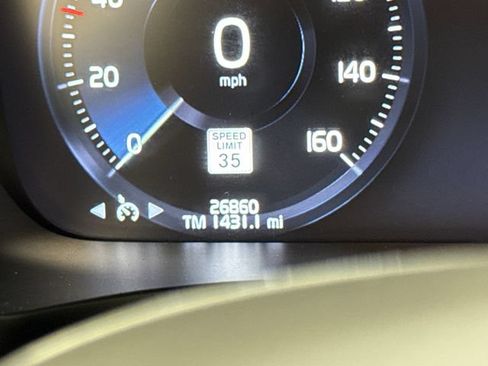 Used 2020 Volvo S60 T5 Momentum w/ Protection Package FWD image 31