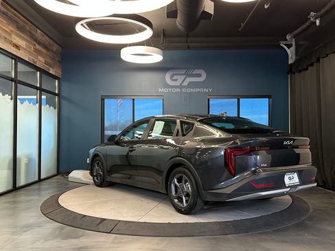 Used 2025 Kia K4 LXS FWD image 5