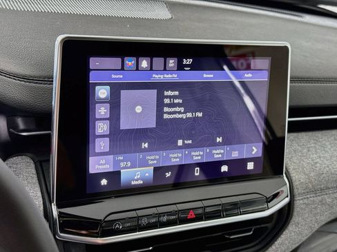 Used 2022 Jeep Compass Latitude FWD image 7