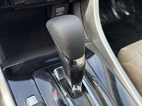 Used 2017 Honda Accord LX image 14