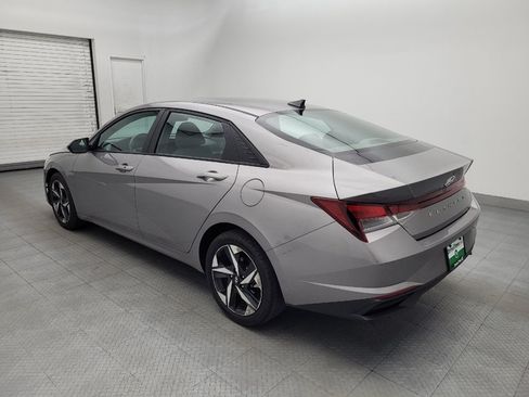 Used 2023 Hyundai Elantra SEL w/ Convenience Package FWD image 5