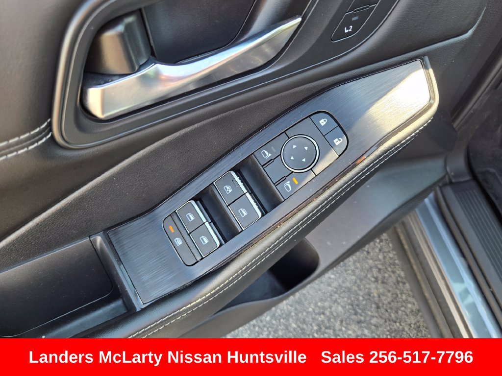 Used 2025 Nissan Rogue SL w/ SL Premium Package AWD/4WD image 23