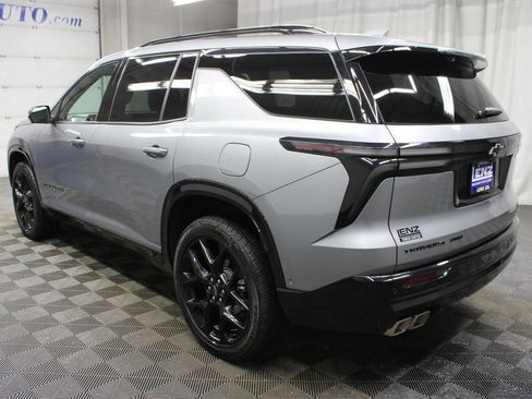 Used 2026 Chevrolet Traverse RS AWD/4WD image 7
