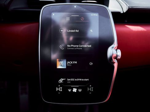 Used 2025 McLaren Artura image 65