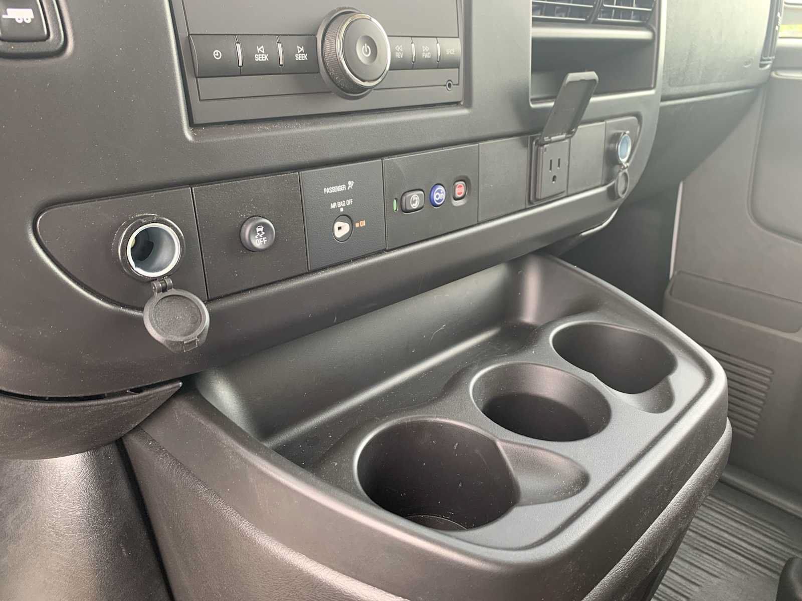 New 2025 GMC Savana 3500 w/ Power Convenience Package RWD image 28