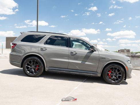 Used 2021 Dodge Durango R/T w/ Tow 'N Go Package AWD/4WD image 8