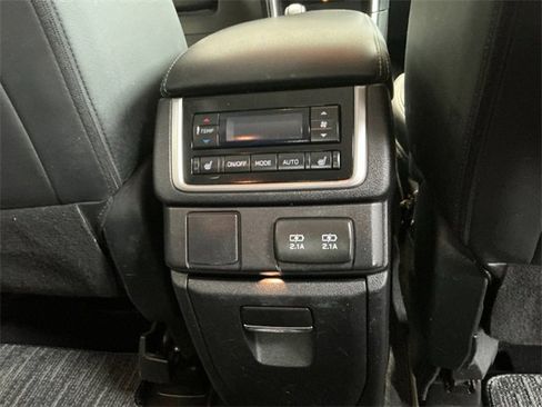 Used 2021 Subaru Ascent Limited w/ Popular Package #4 image 14