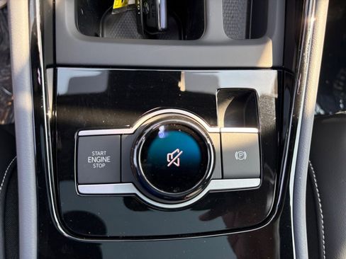 New 2026 Volkswagen Tiguan SEL R-Line image 18