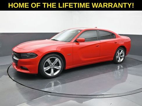 Used 2016 Dodge Charger R/T image 2