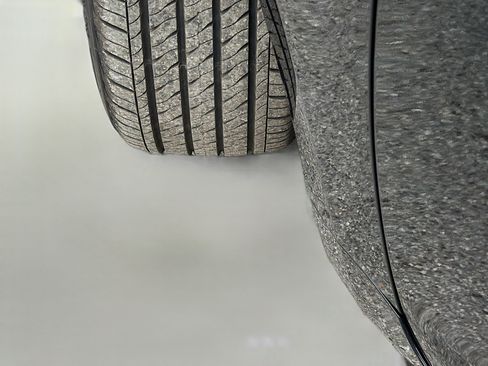 Used 2025 Toyota Corolla LE w/ Convenience Package image 40