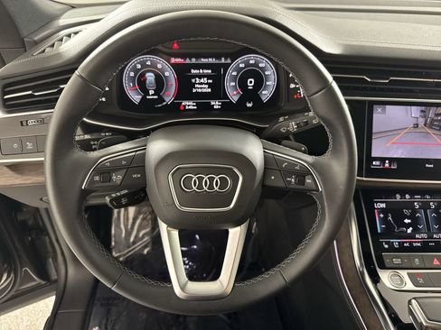 Used 2024 Audi Q8 Premium Plus w/ Premium Plus Package image 19