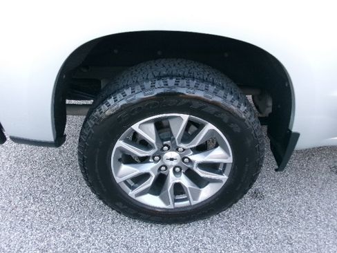 Used 2022 Chevrolet Silverado 1500 RST image 11