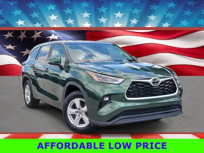 Used 2023 Toyota Highlander LE