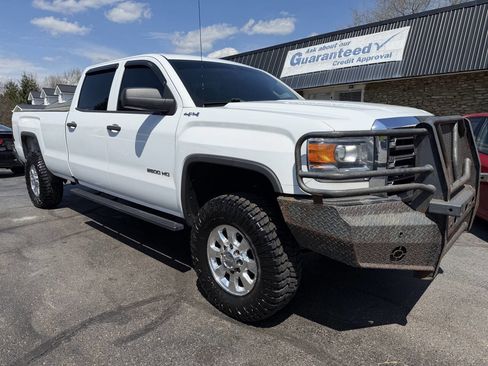Used 2017 GMC Sierra 2500 4x4 Crew Cab image 1