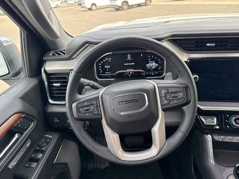 Used 2023 GMC Sierra 1500 Denali w/ Denali Reserve Package AWD/4WD image 16