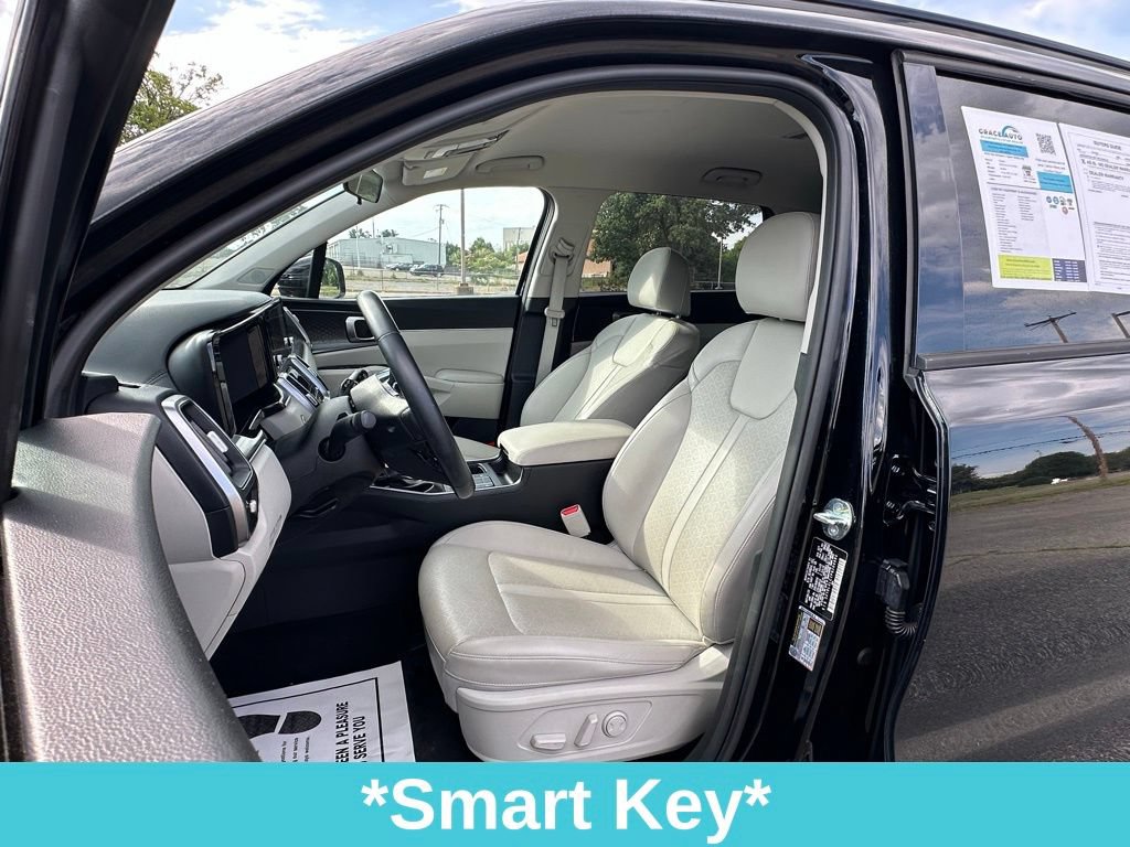 Used 2023 Kia Sorento S FWD image 16