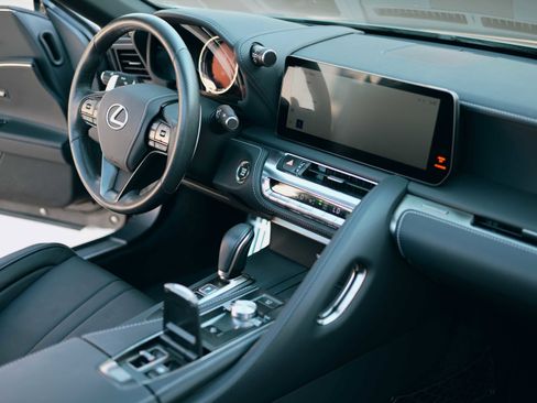 Used 2024 Lexus LC 500 Convertible image 21