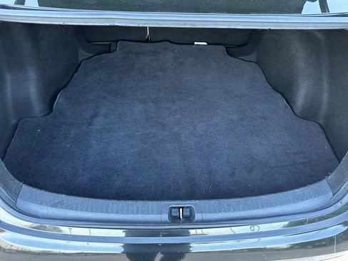 Used 2021 Toyota Corolla LE image 18