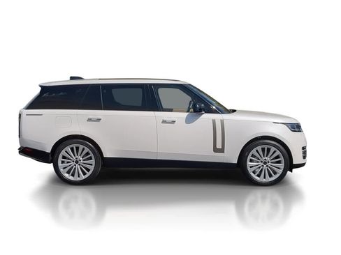 New 2026 Land Rover Range Rover Long Wheelbase SE image 9