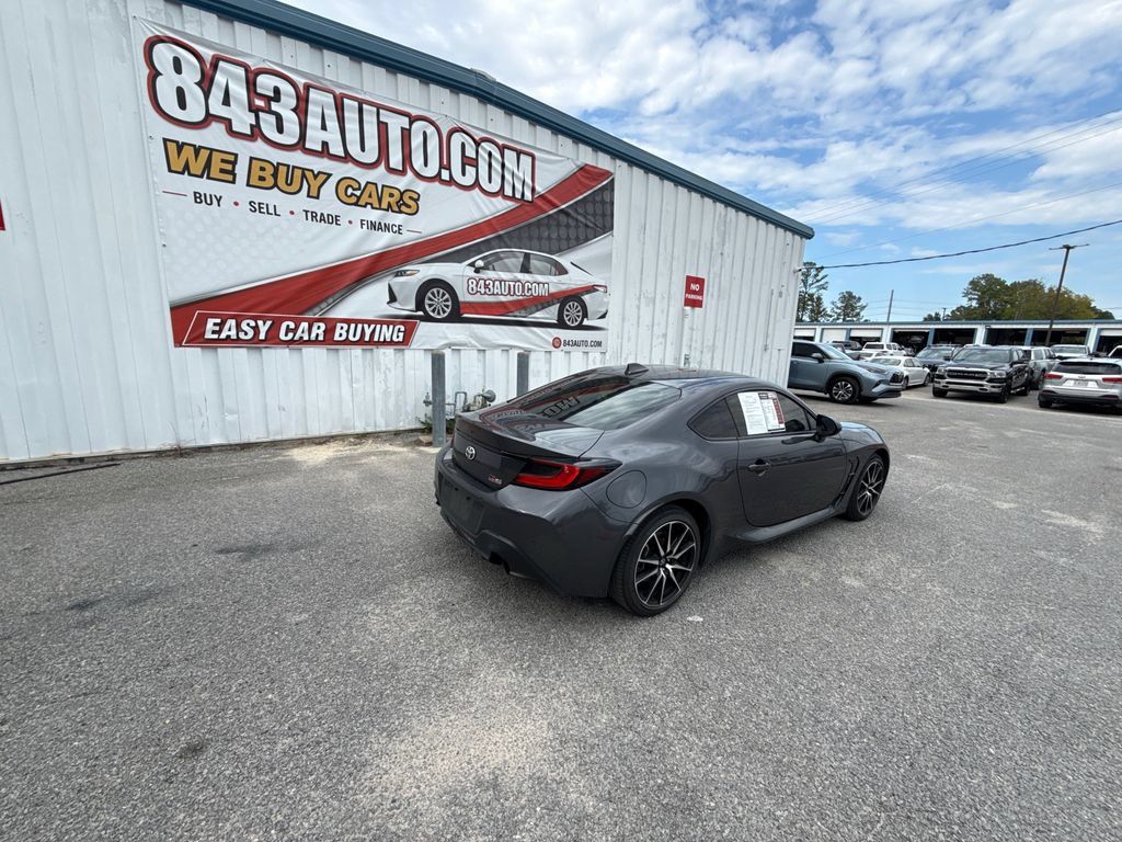 Used 2023 Toyota GR86 RWD image 8