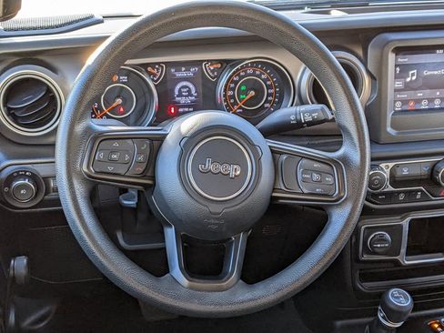 Used 2022 Jeep Wrangler Unlimited Sport image 13