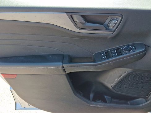 Used 2023 Ford Escape Active w/ Tech Pack #1 FWD image 12