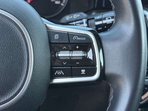 Used 2022 Kia Sorento SX AWD/4WD image 25