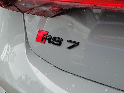 Used 2021 Audi RS 7 Sportback image 6