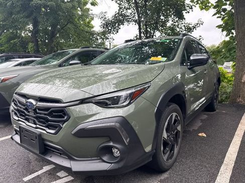Used 2024 Subaru Crosstrek 2.5i Limited AWD/4WD image 5
