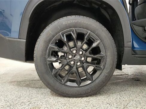 New 2026 Chevrolet Traverse LT w/ Midnight/Sport Edition FWD image 13