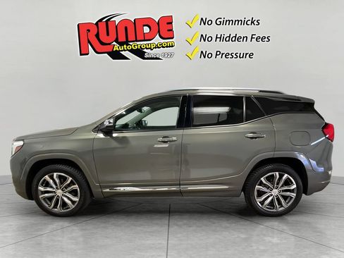 Used 2018 GMC Terrain Denali w/ Comfort Package AWD/4WD image 3