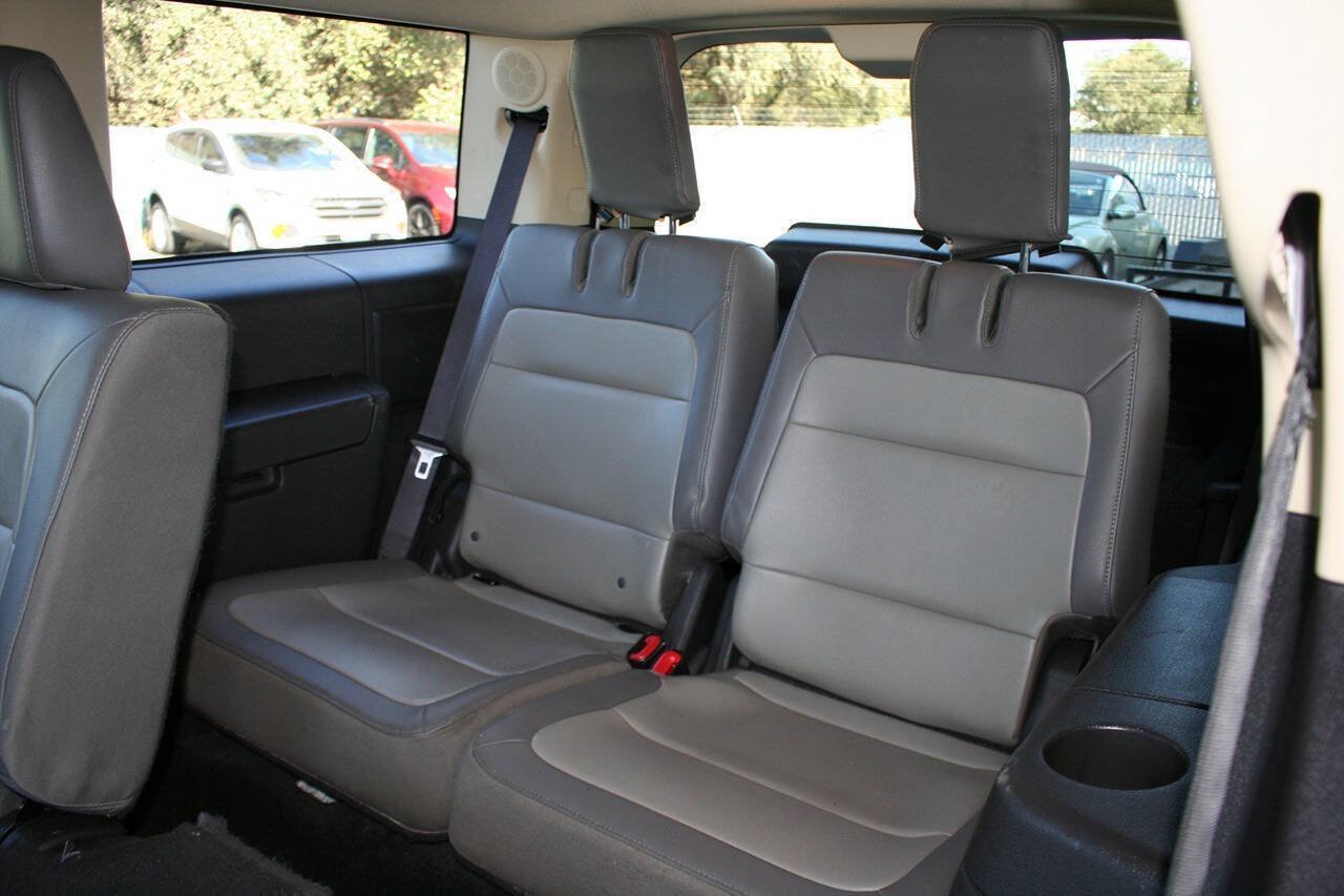 Used 2016 Ford Flex Limited w/ Equipment Group 301A FWD image 23